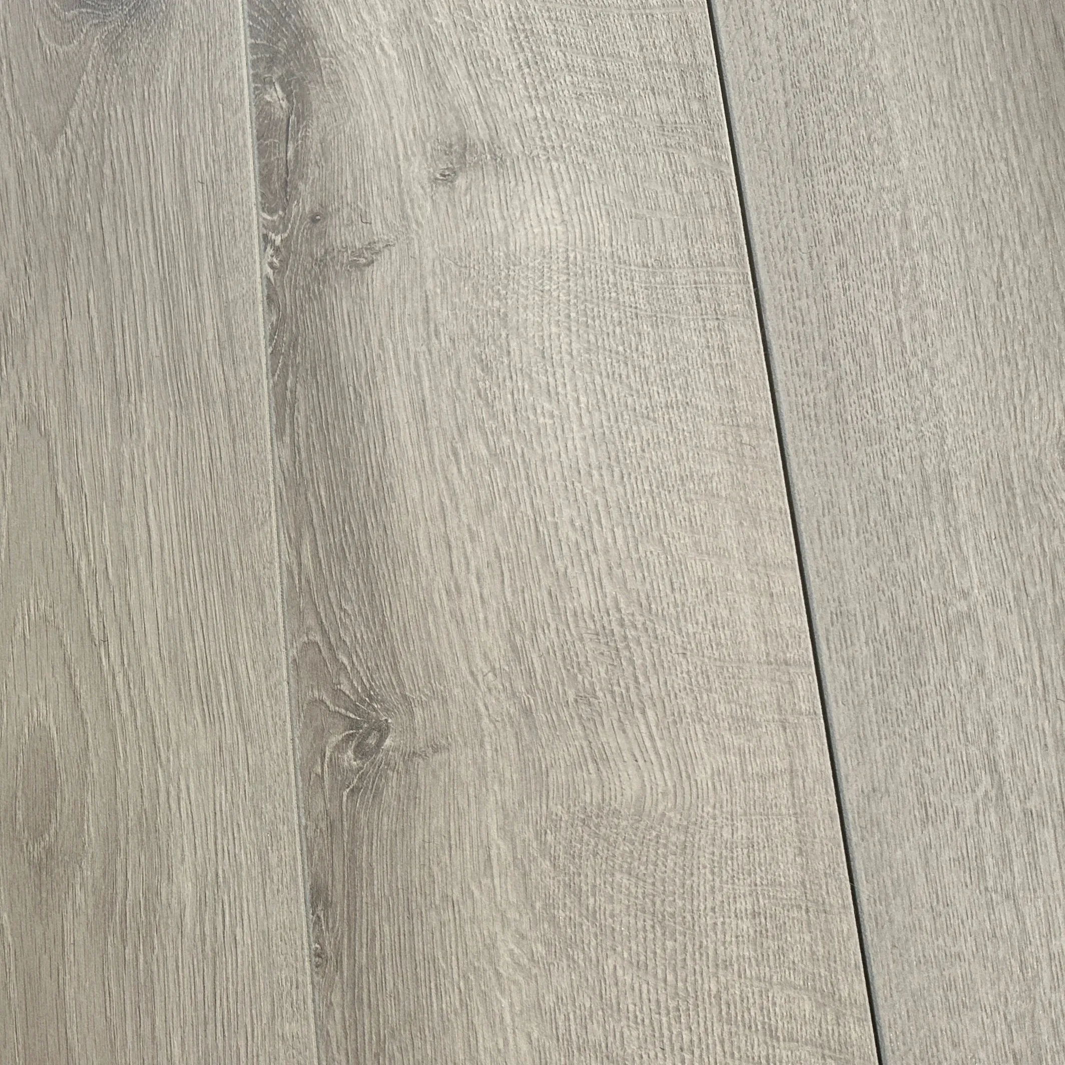 Laminate_Extravagant-8mm-Lot-min Laminate | Jordans Flooring